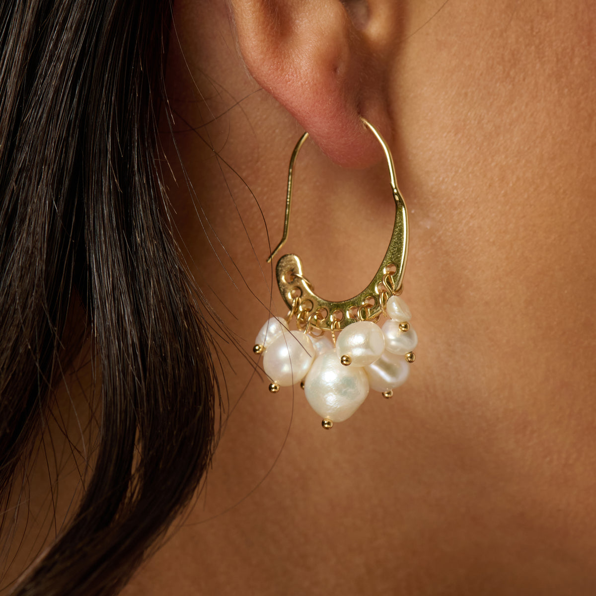 White Sands Pearl Earrings